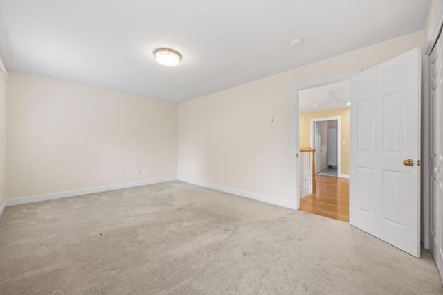 3 Trappers Path, Lakeville, MA 02347