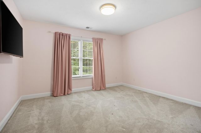 3 Trappers Path, Lakeville, MA 02347