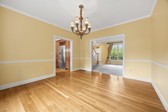 3 Trappers Path, Lakeville, MA 02347