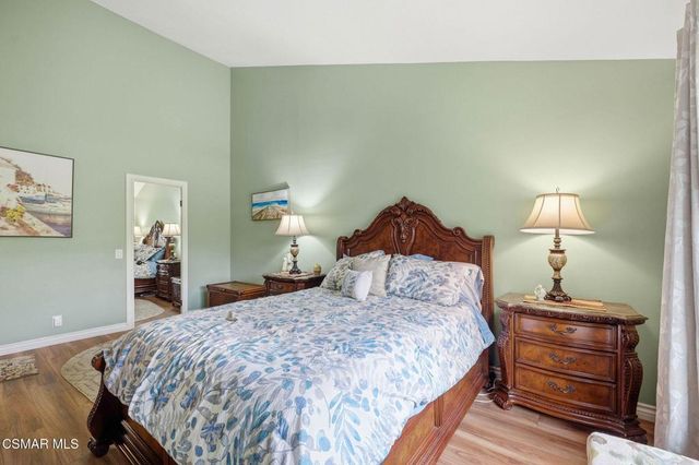 460 Arbor Lane Court 202, Thousand Oaks, CA 91360