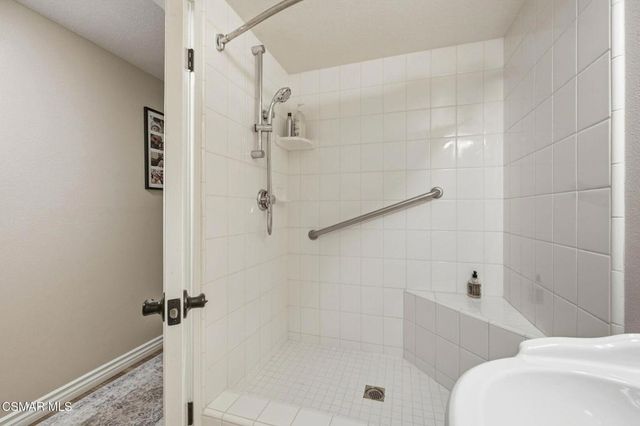 460 Arbor Lane Court 202, Thousand Oaks, CA 91360