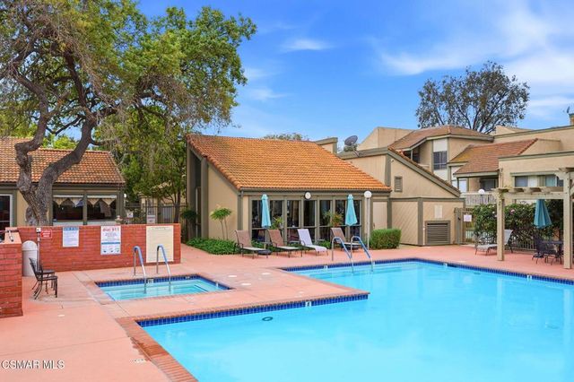 460 Arbor Lane Court 202, Thousand Oaks, CA 91360