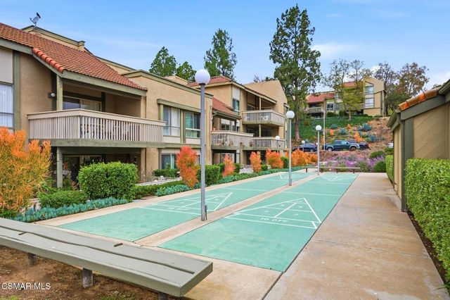 460 Arbor Lane Court 202, Thousand Oaks, CA 91360