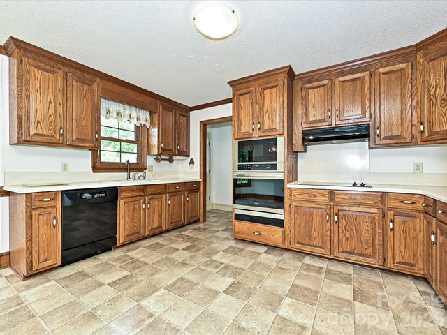 4165 Wrangler Drive SW, Concord, NC 28027