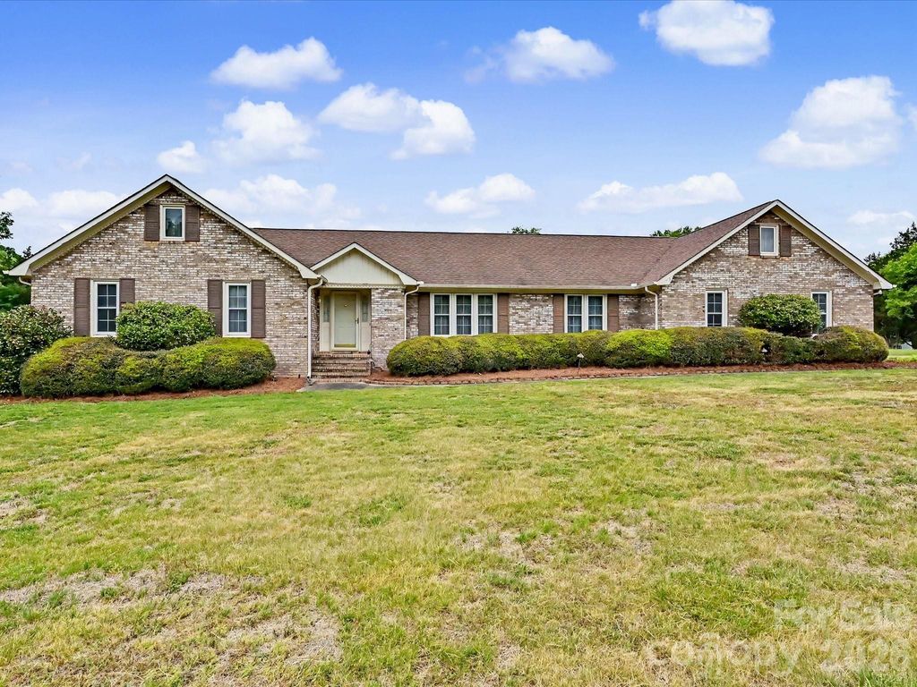 4165 Wrangler Drive SW, Concord, NC 28027