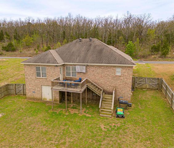 2060 Shadow Falls Dr, Conway, AR 72032