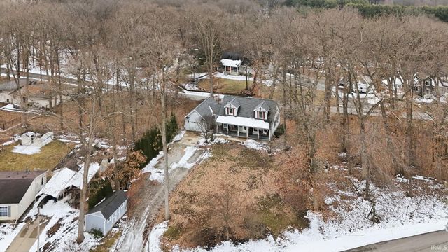 18273 Chickasaw Trail, Culver, IN 46511