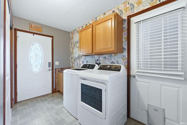 18273 Chickasaw Trail, Culver, IN 46511