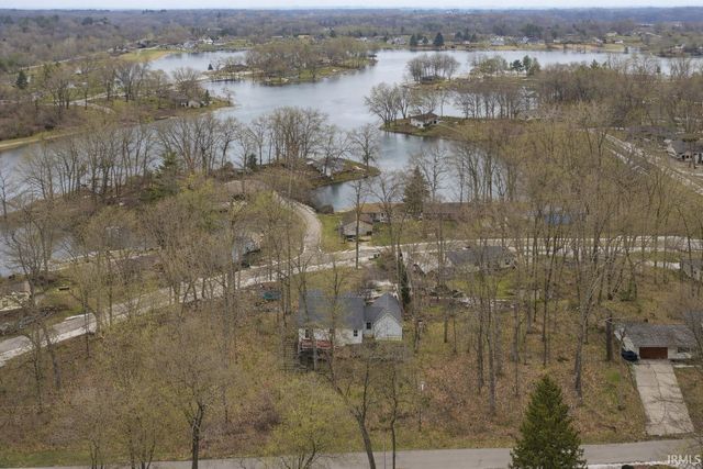 18273 Chickasaw Trail, Culver, IN 46511