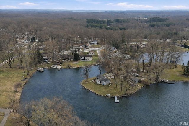 18273 Chickasaw Trail, Culver, IN 46511