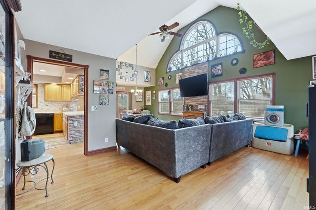 18273 Chickasaw Trail, Culver, IN 46511