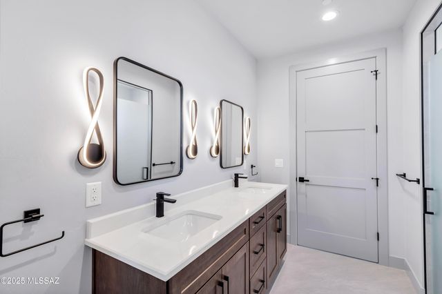 15503 E Hat Creek Ranch Place, Vail, AZ 85641