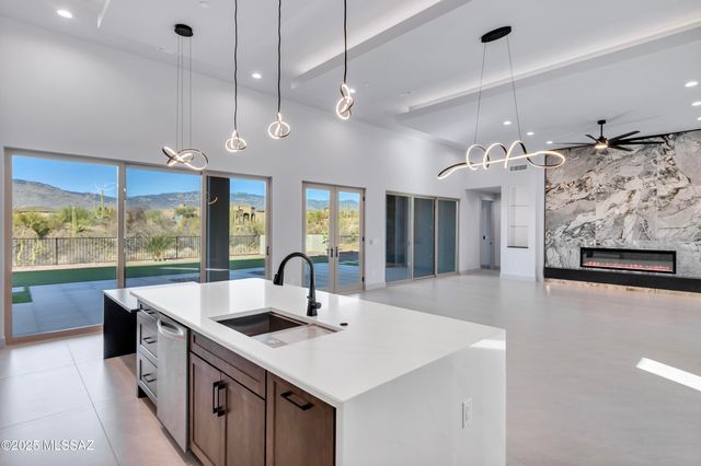 15503 E Hat Creek Ranch Place, Vail, AZ 85641