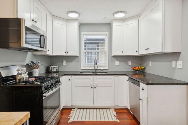 4335 13th Avenue S, Minneapolis, MN 55407