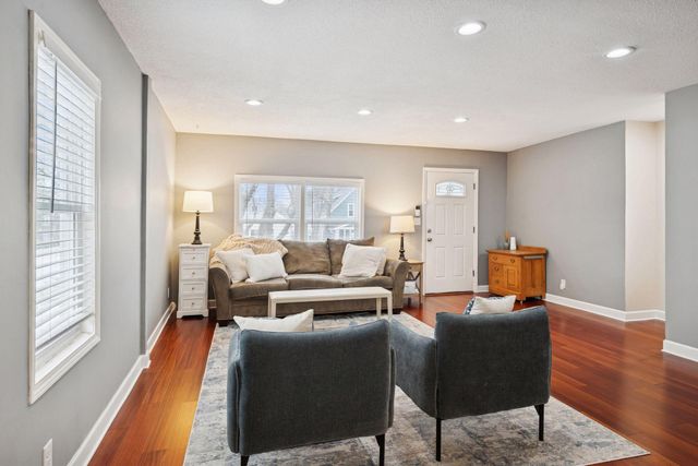 4335 13th Avenue S, Minneapolis, MN 55407