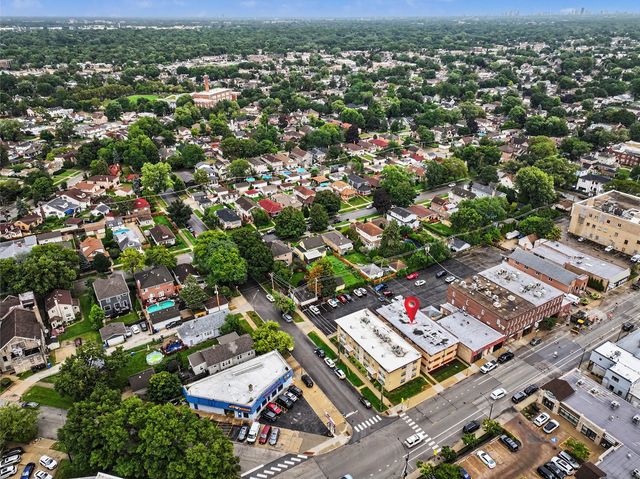 6043 N Northwest Highway 5, Chicago, IL 60631