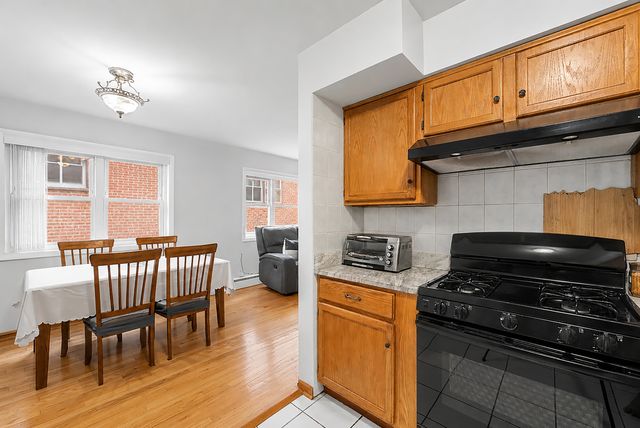 6043 N Northwest Highway 5, Chicago, IL 60631