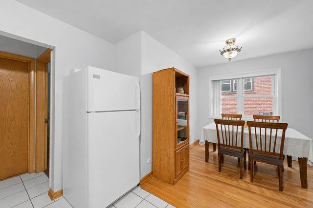 6043 N Northwest Highway 5, Chicago, IL 60631