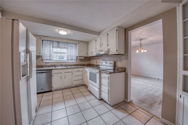 7 CHAPEL DRIVE, Ross Twp, PA 15237