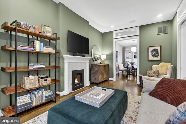611 MARYLAND AVE NE, Washington, DC 20002