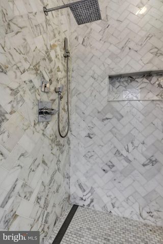 611 MARYLAND AVE NE, Washington, DC 20002