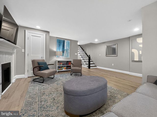611 MARYLAND AVE NE, Washington, DC 20002