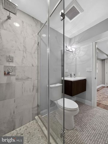 611 MARYLAND AVE NE, Washington, DC 20002
