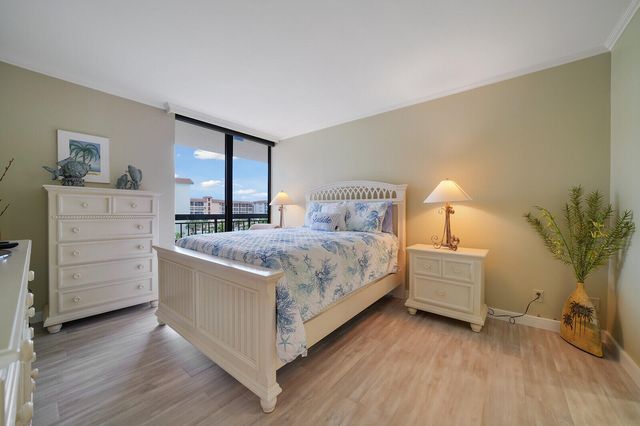 2707 N OCEAN Boulevard D-406, Boca Raton, FL 33431