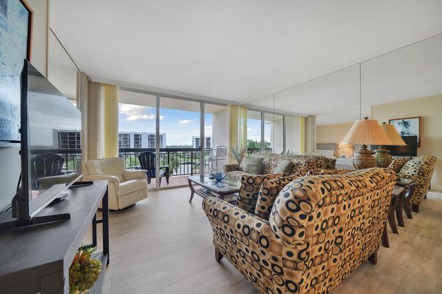 2707 N OCEAN Boulevard D-406, Boca Raton, FL 33431