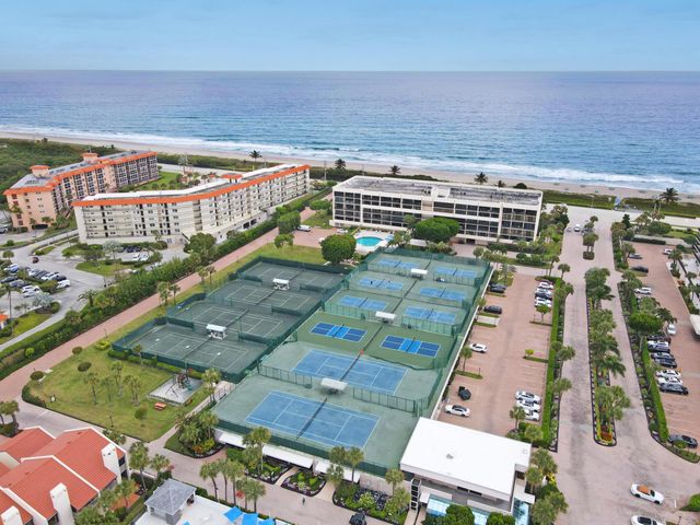 2707 N OCEAN Boulevard D-406, Boca Raton, FL 33431