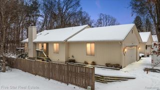 6586 Pontiac Lake Road 1, Waterford Charter Township, MI 48327