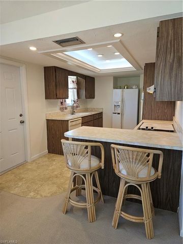 915 North ST, Fort Myers Beach, FL 33931