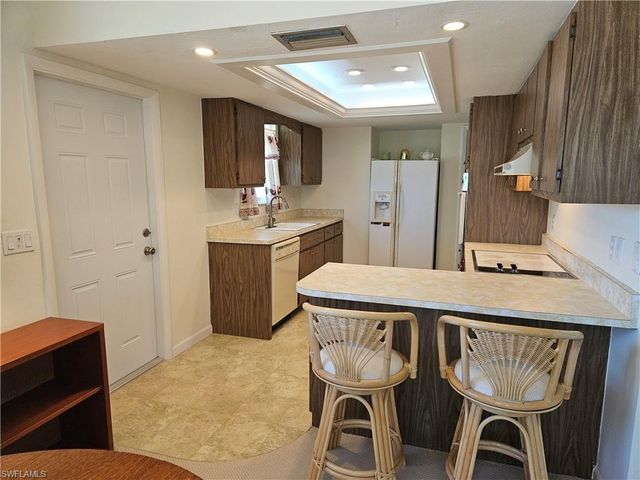 915 North ST, Fort Myers Beach, FL 33931