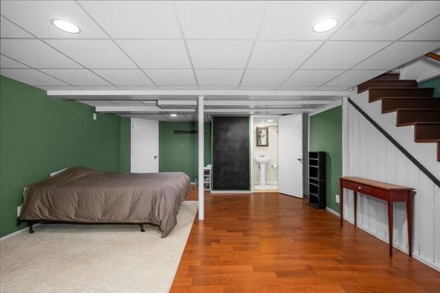 89 Weymouth St, Springfield, MA 01108