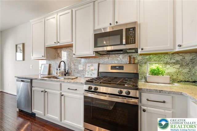 495 Gray Feather Way, Upper Macungie Twp, PA 18104