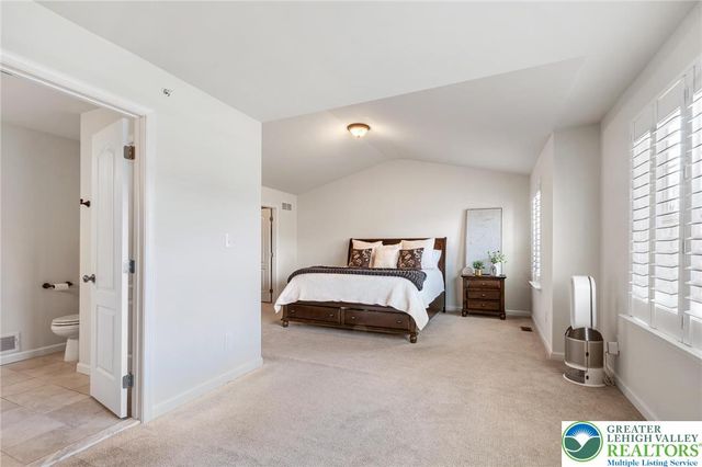 495 Gray Feather Way, Upper Macungie Twp, PA 18104