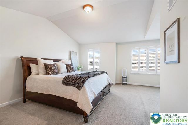 495 Gray Feather Way, Upper Macungie Twp, PA 18104