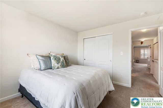 495 Gray Feather Way, Upper Macungie Twp, PA 18104