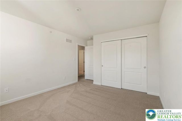 495 Gray Feather Way, Upper Macungie Twp, PA 18104