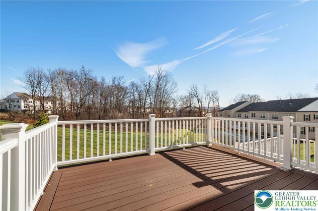 495 Gray Feather Way, Upper Macungie Twp, PA 18104