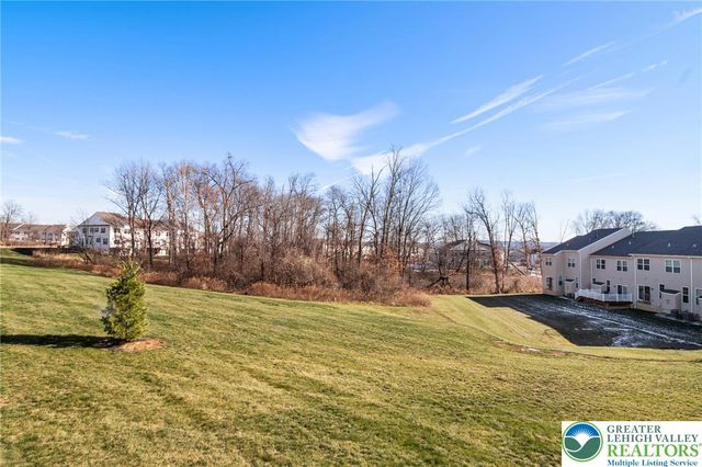 495 Gray Feather Way, Upper Macungie Twp, PA 18104