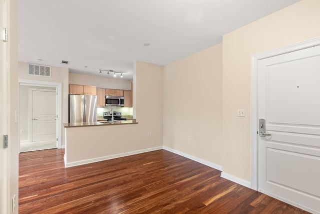 3 Repton Cir 3114, Watertown, MA 02472