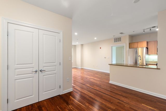3 Repton Cir 3114, Watertown, MA 02472