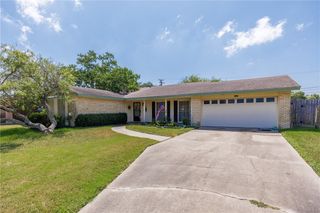 506 Fairfield Dr, Corpus Christi, TX 78412