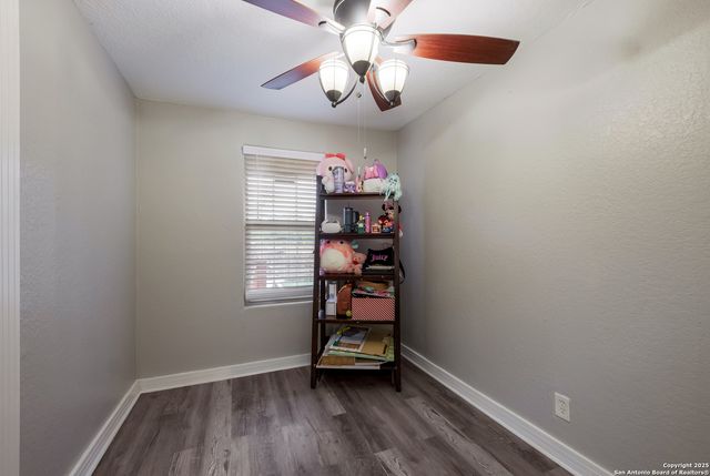 911 Porter St, San Antonio, TX 78210