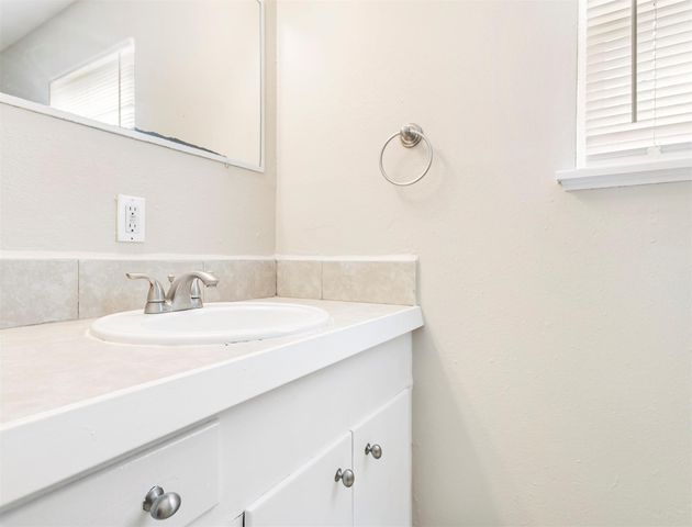 11306 Sageville Drive, Houston, TX 77089