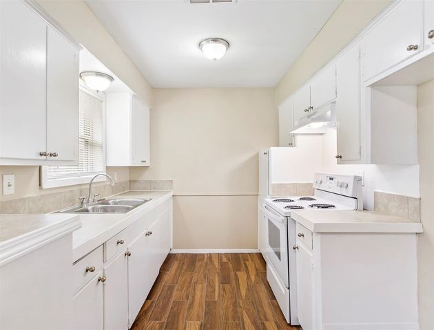 11306 Sageville Drive, Houston, TX 77089