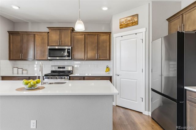 5008 Cattle Cross Lane, Castle Rock, CO 80104