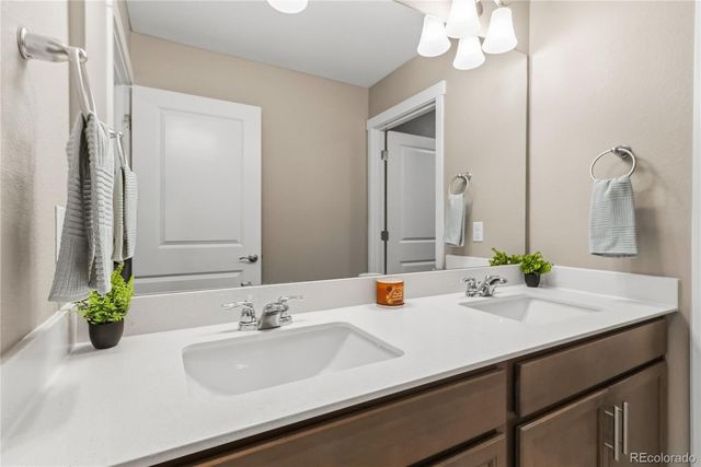 5008 Cattle Cross Lane, Castle Rock, CO 80104