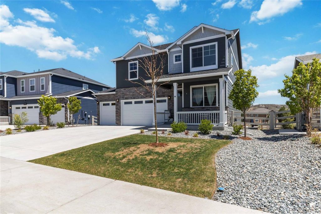 5008 Cattle Cross Lane, Castle Rock, CO 80104